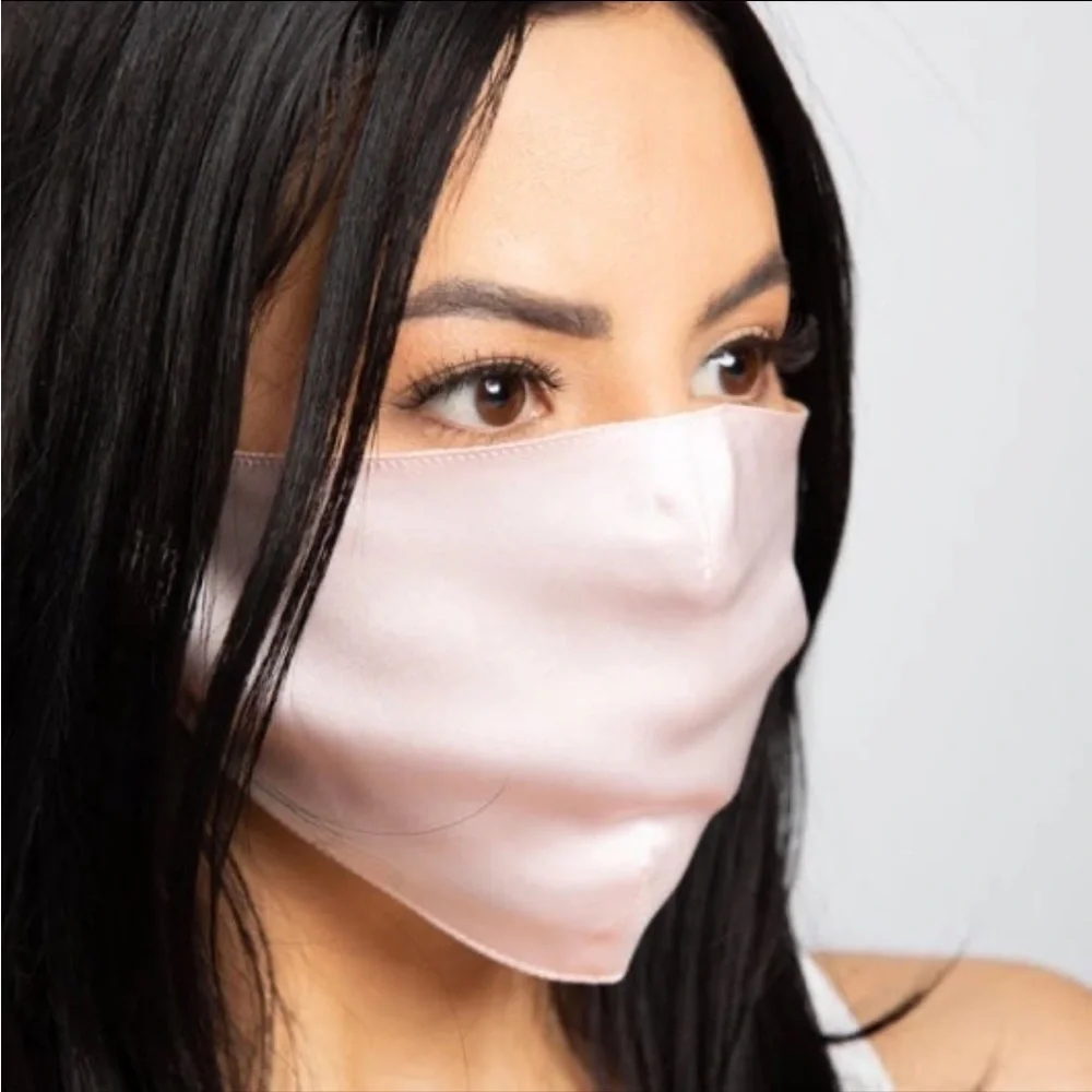 NWT Blissy Adjustable 100% Mulberry Silk Personal Face Mask Light Pink